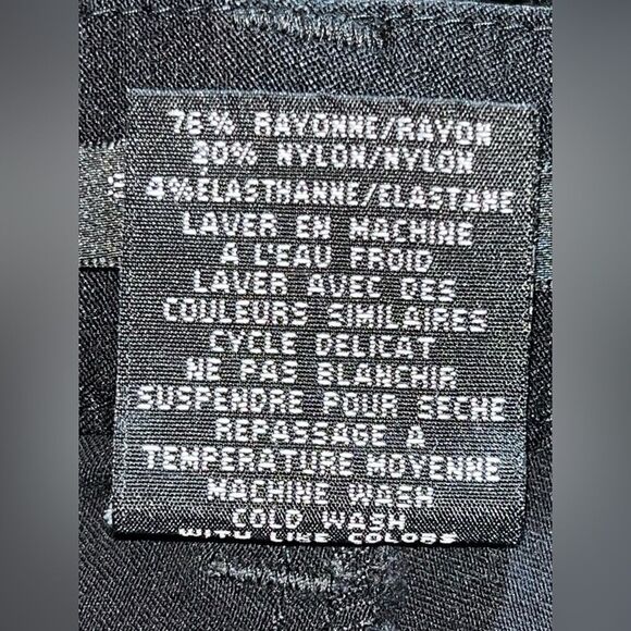 Simon Chang Black - Size 4 Pants stretch crop capri - front slit - Picture 6 of 6